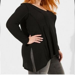 🆕️🖤 2X BLACK WAFFLE V-NECK LONG SLEEVE SHARKBITE HEM TOP🖤